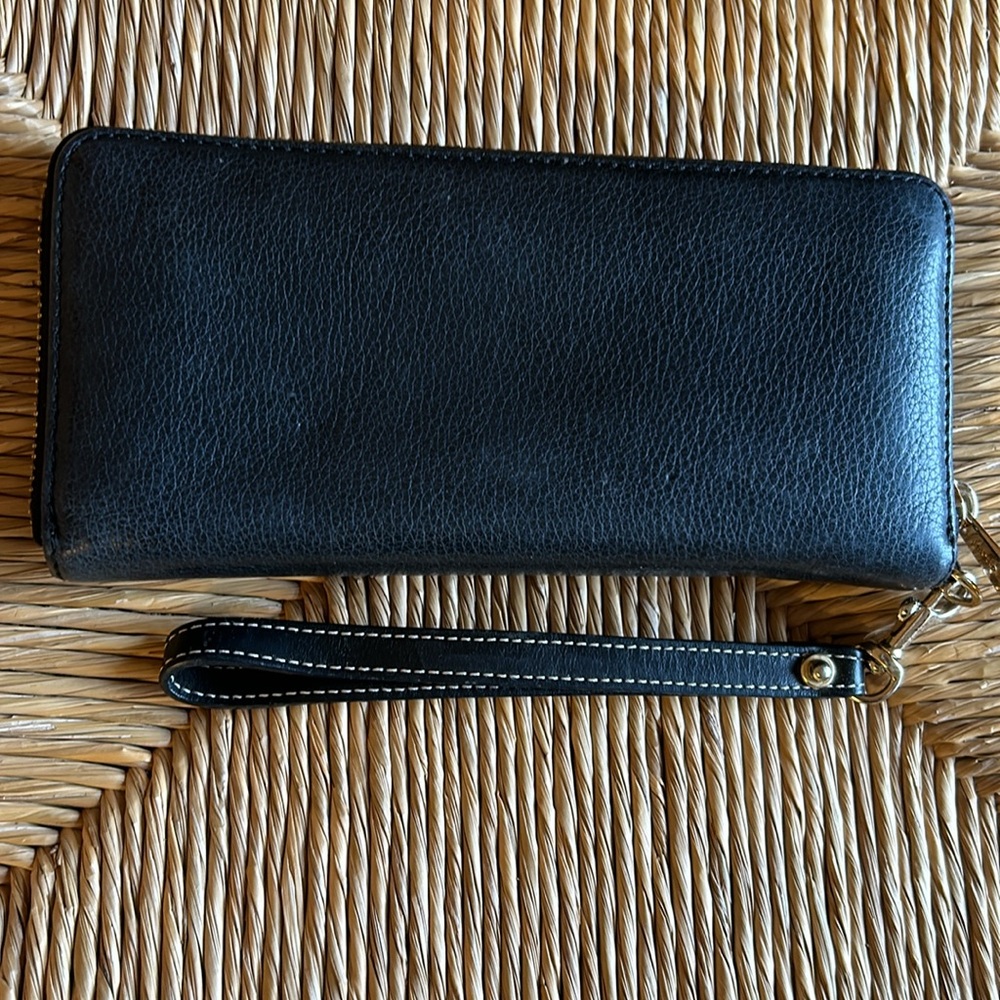 Michael Kors Wrislet Wallet - Picture 2 of 6